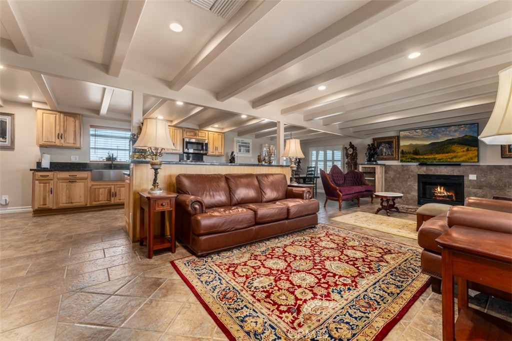 MLS #OC25218944 image #13