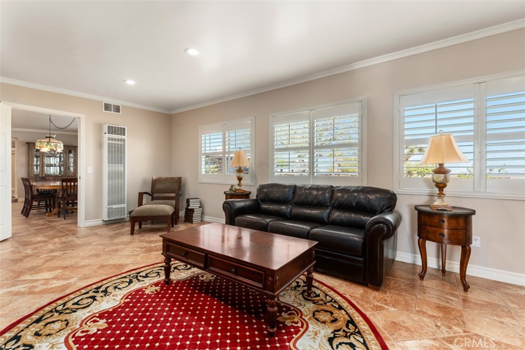 MLS #OC25218944 image #15