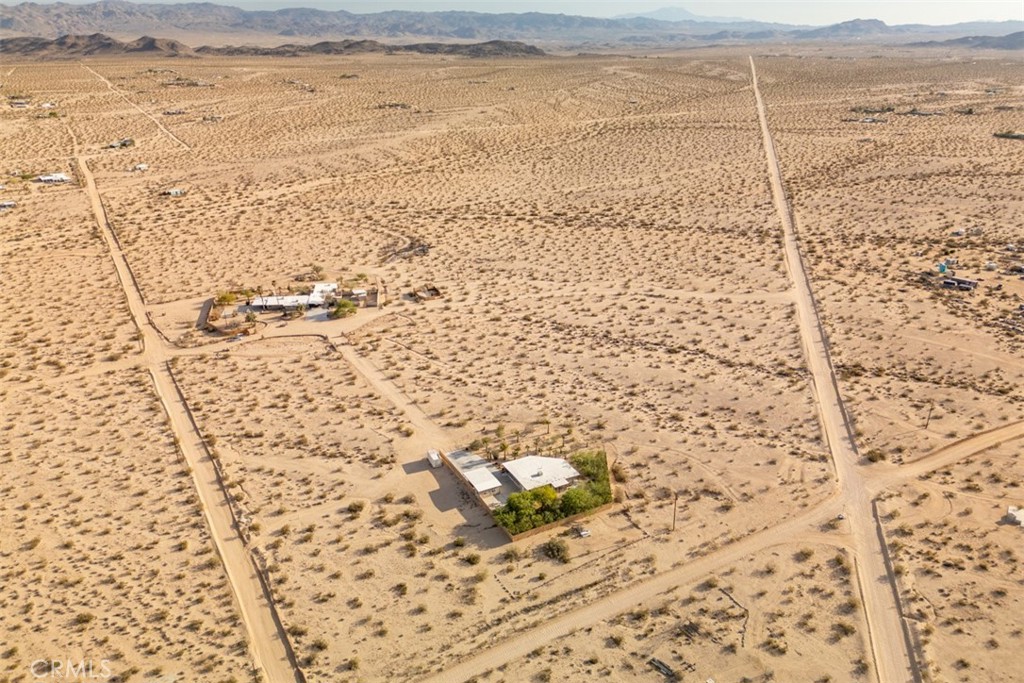 MLS #OC25218944 image #2