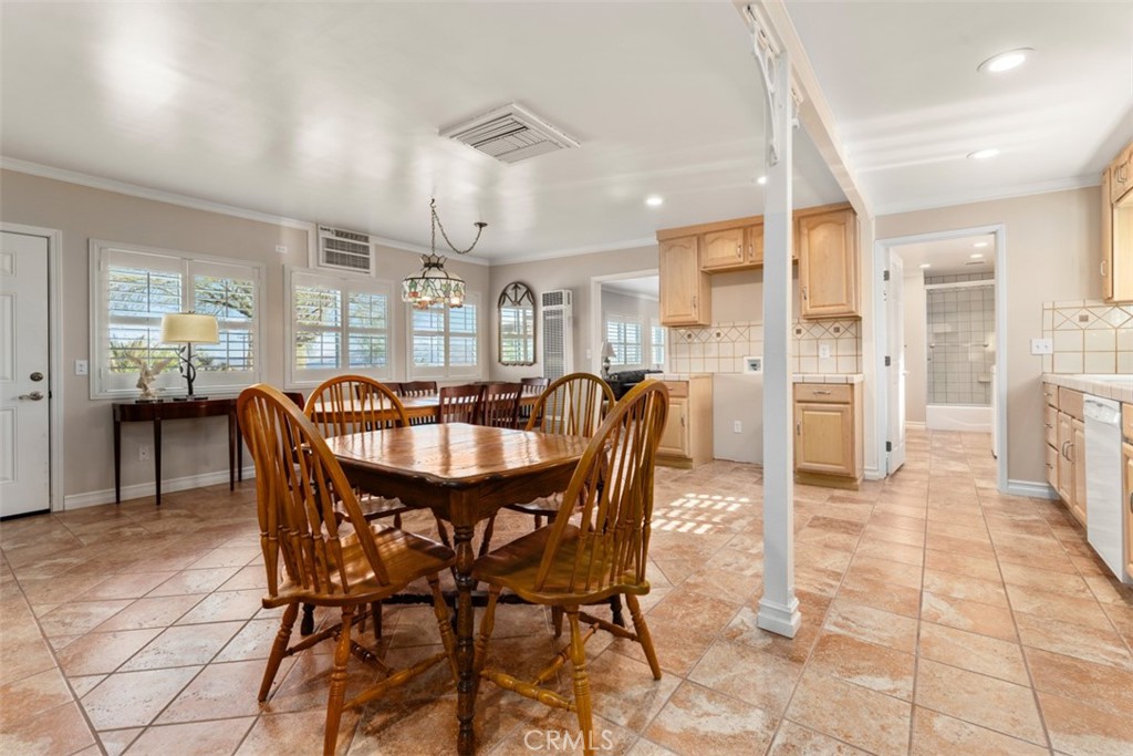 MLS #OC25218944 image #22