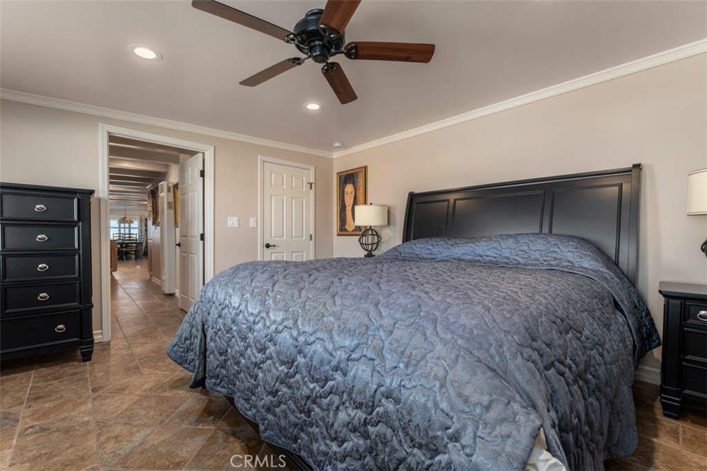 MLS #OC25218944 image #34