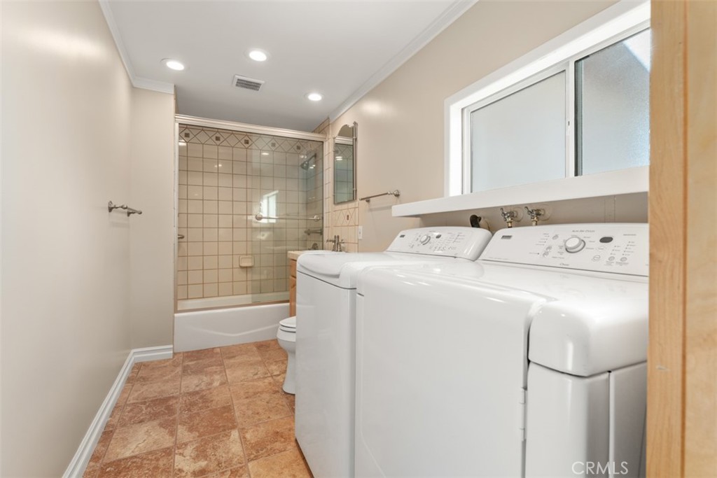 MLS #OC25218944 image #45