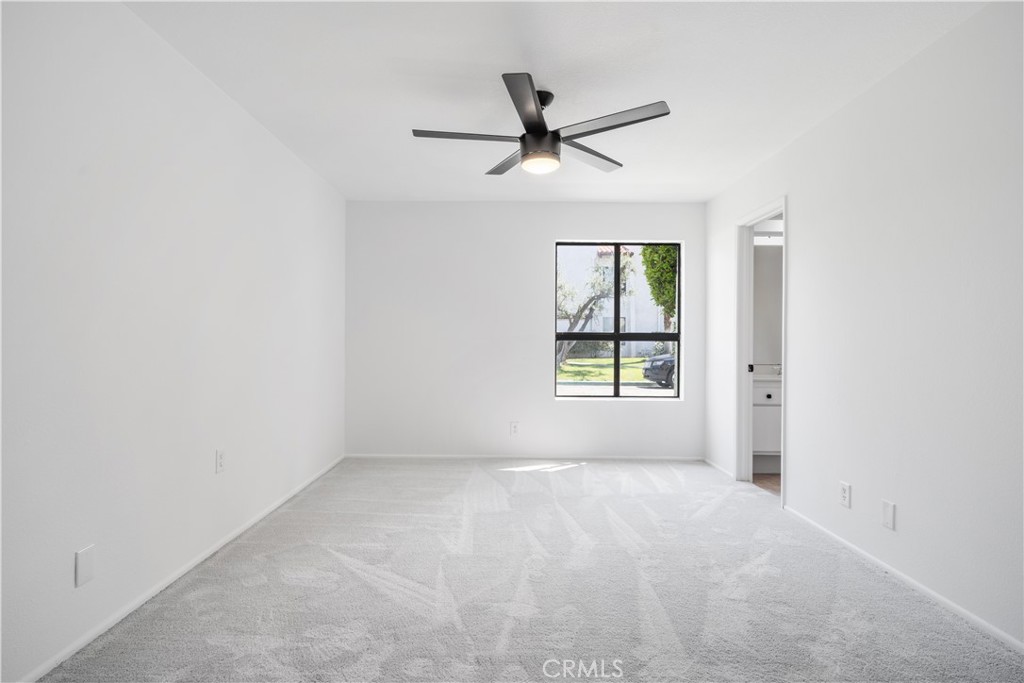 MLS #OC25219571 image #13