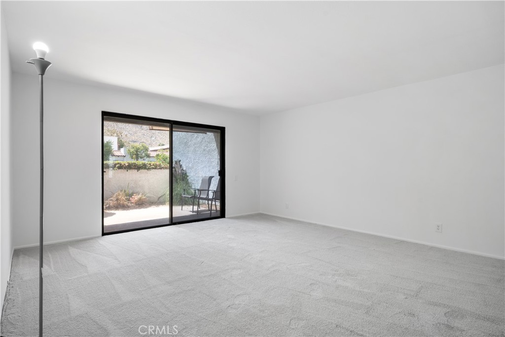 MLS #OC25219571 image #23