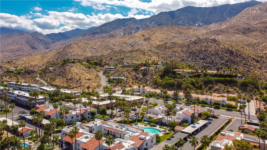 MLS #OC25219571 image #45