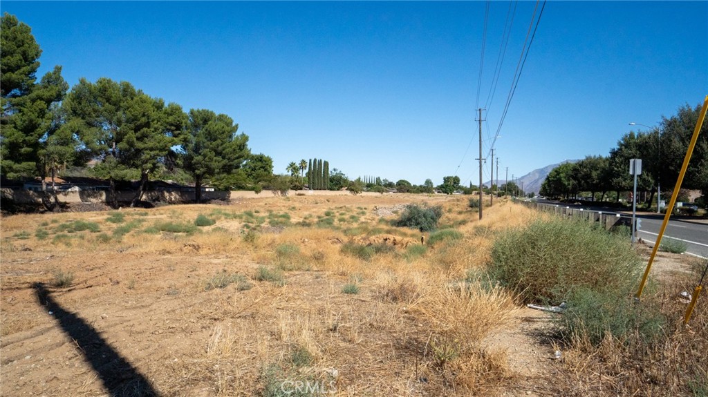 MLS #OC25222568 image #15