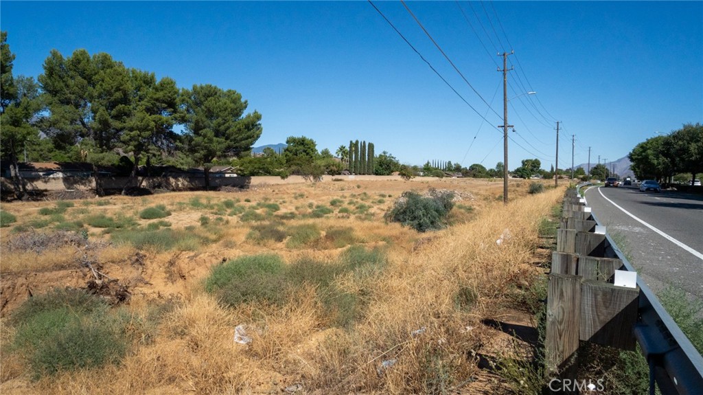 MLS #OC25222568 image #16