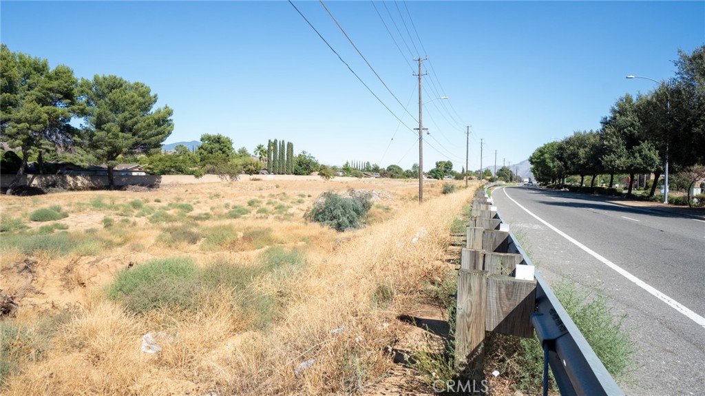 MLS #OC25222568 image #17