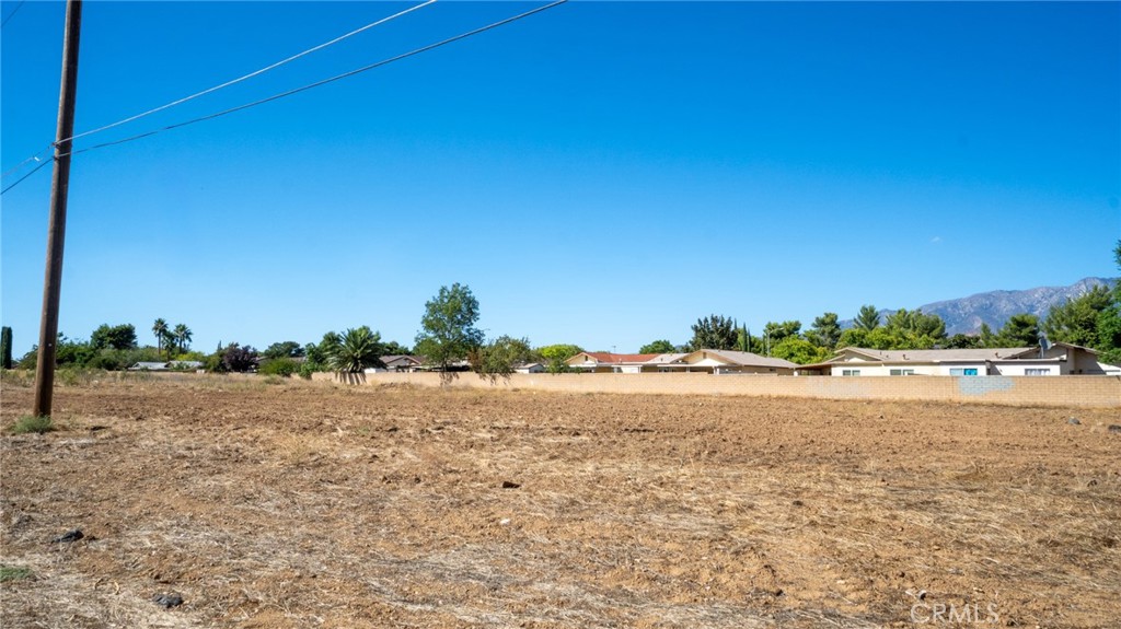 MLS #OC25222568 image #24