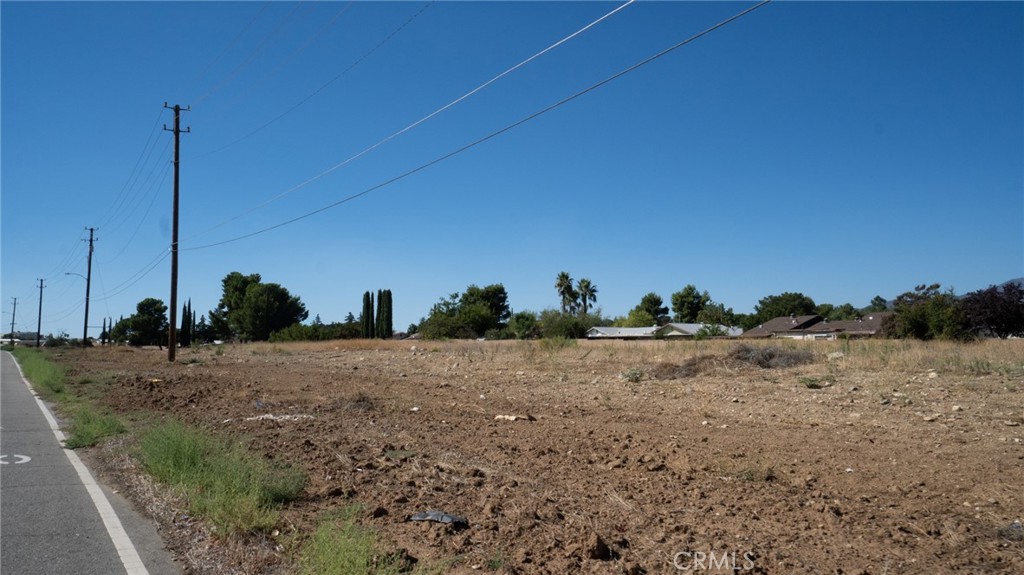 MLS #OC25222568 image #25