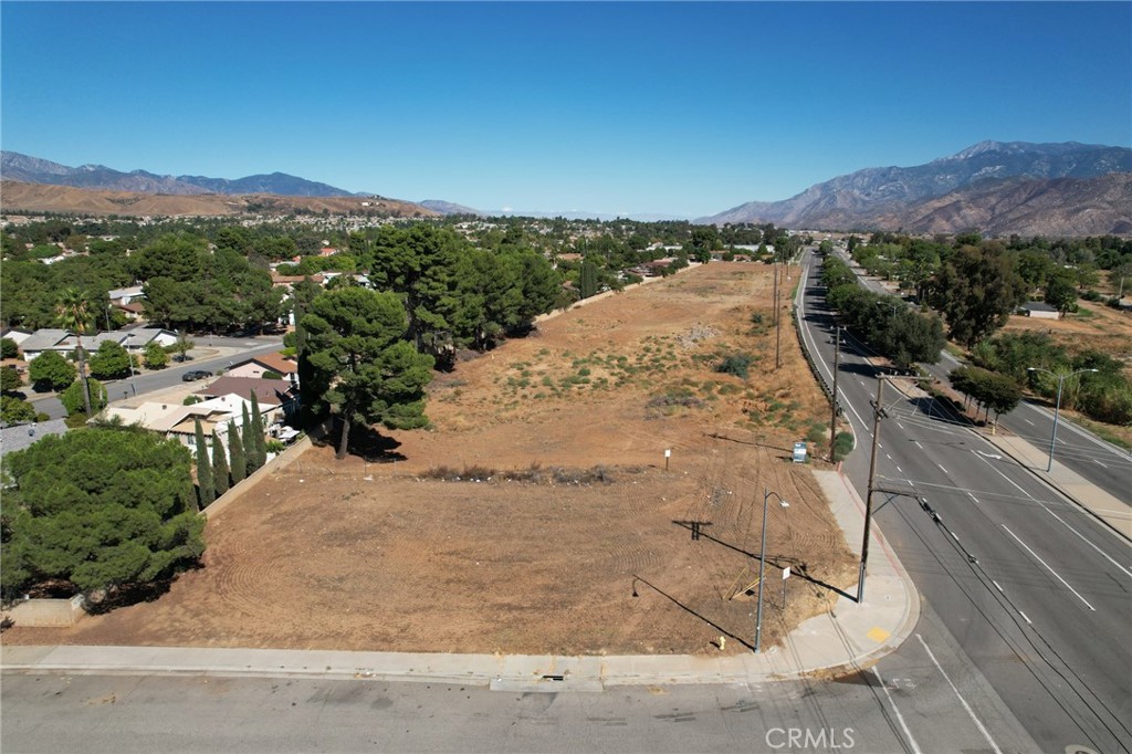 MLS #OC25222568 image #3