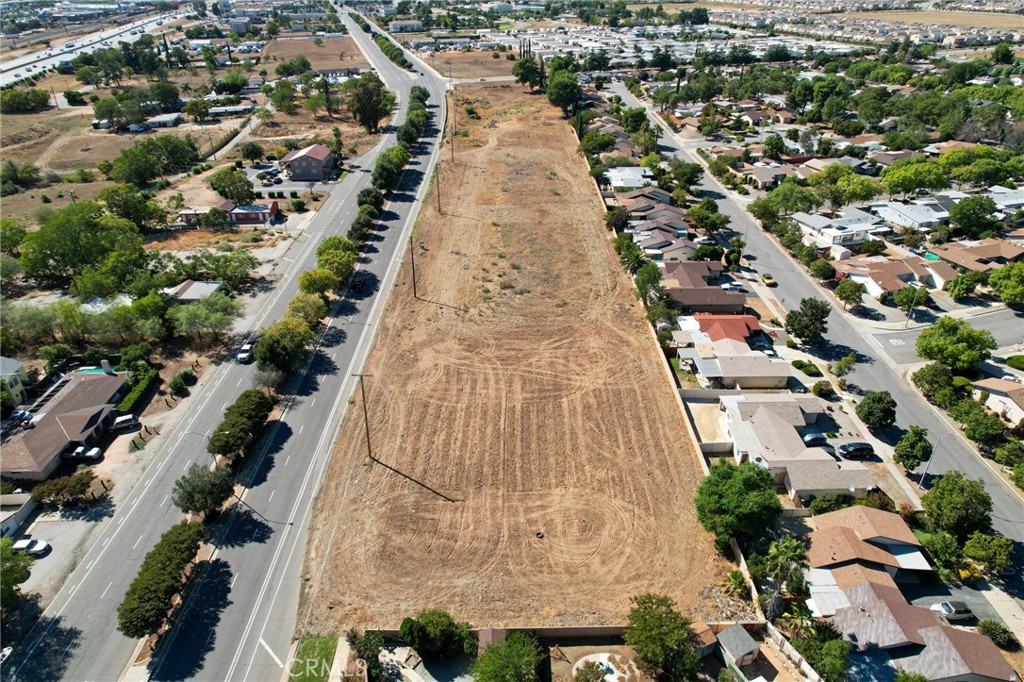 MLS #OC25222568 image #9