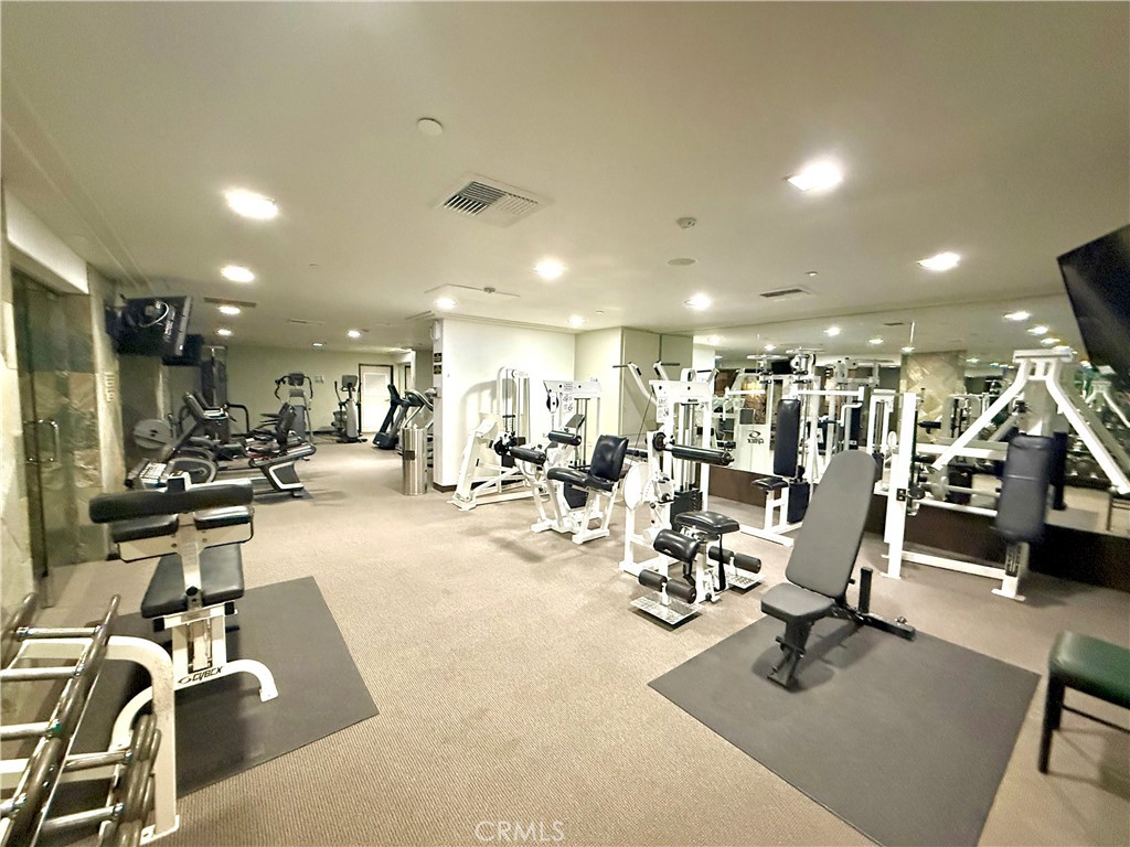 MLS #OC25223017 image #18