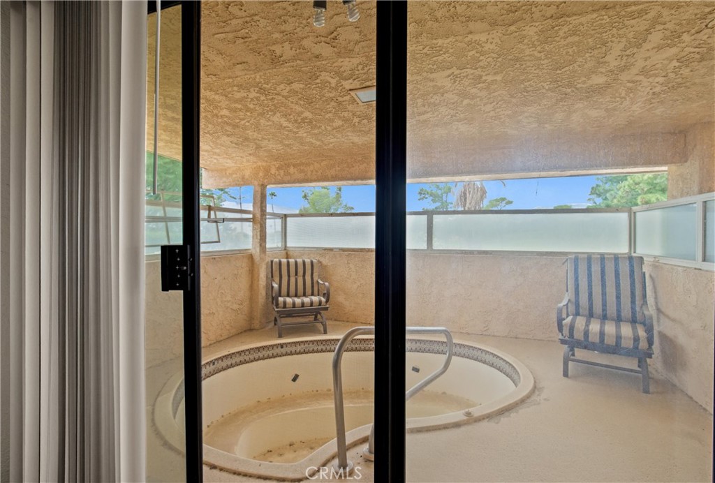 MLS #OC25223017 image #6