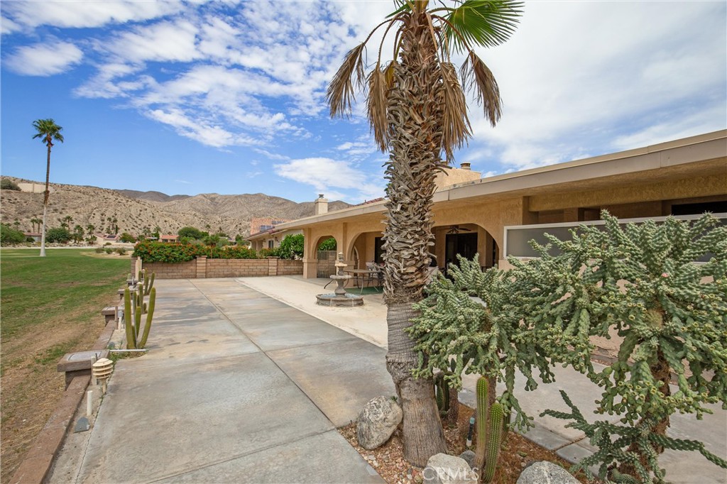 MLS #OC25223017 image #7