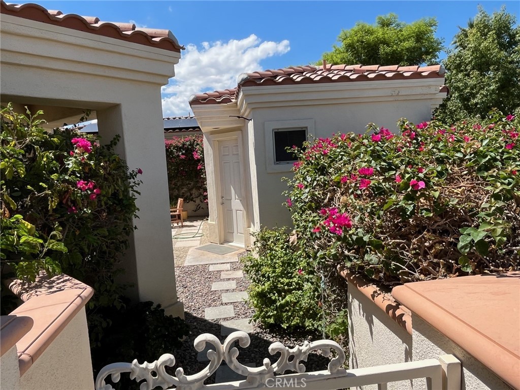 MLS #OC25223364 image #8