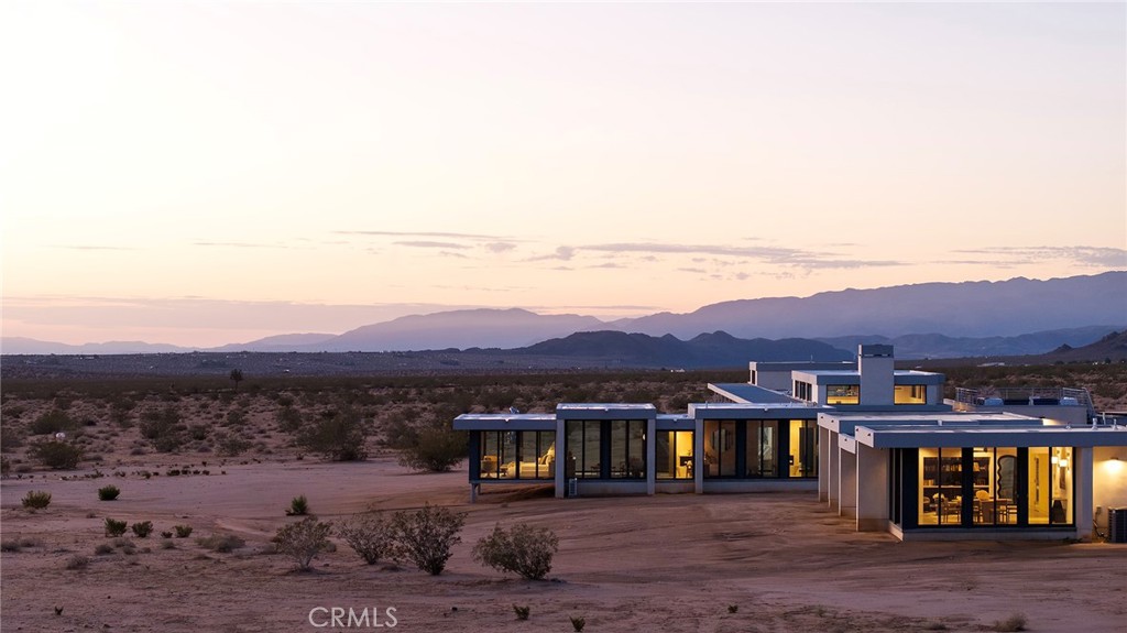 MLS #OC25225940 image #1