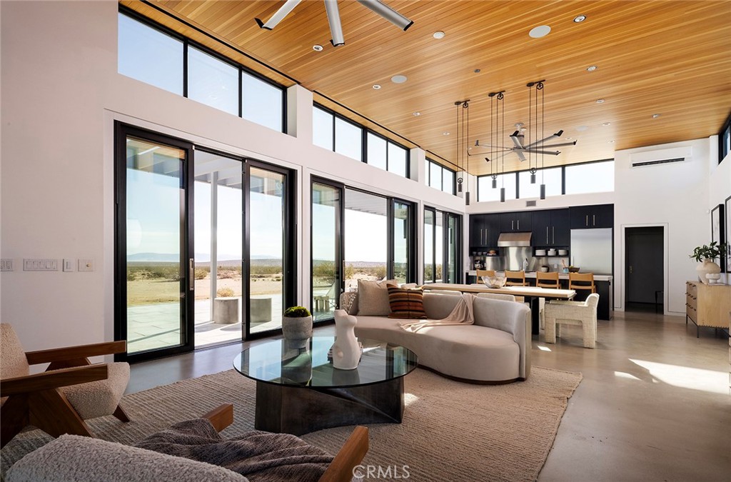 MLS #OC25225940 image #11