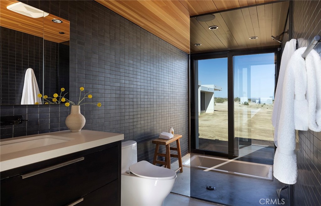 MLS #OC25225940 image #22