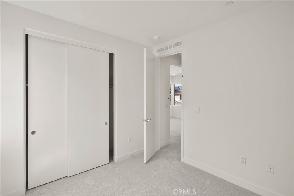 MLS #OC25227681 image #17