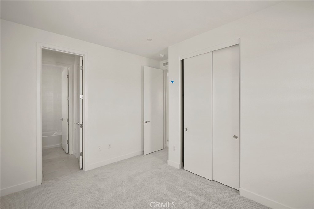 MLS #OC25227681 image #19