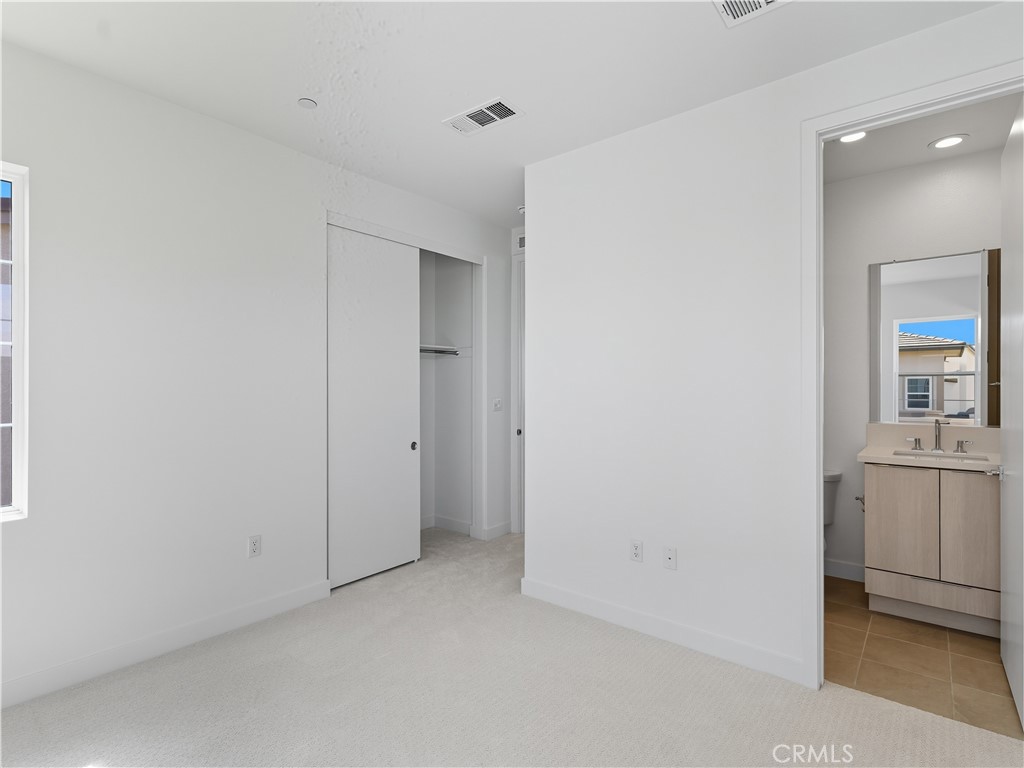 MLS #OC25227775 image #12