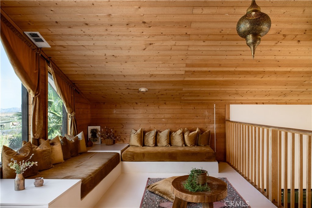 MLS #OC25228921 image #10