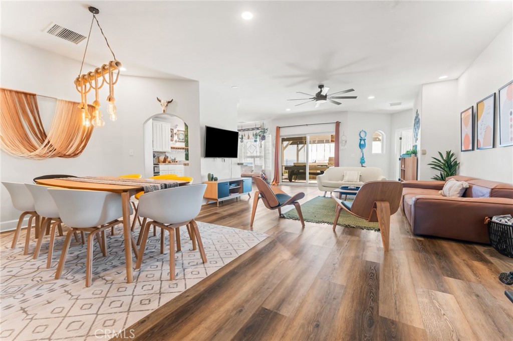 MLS #OC25229963 image #12