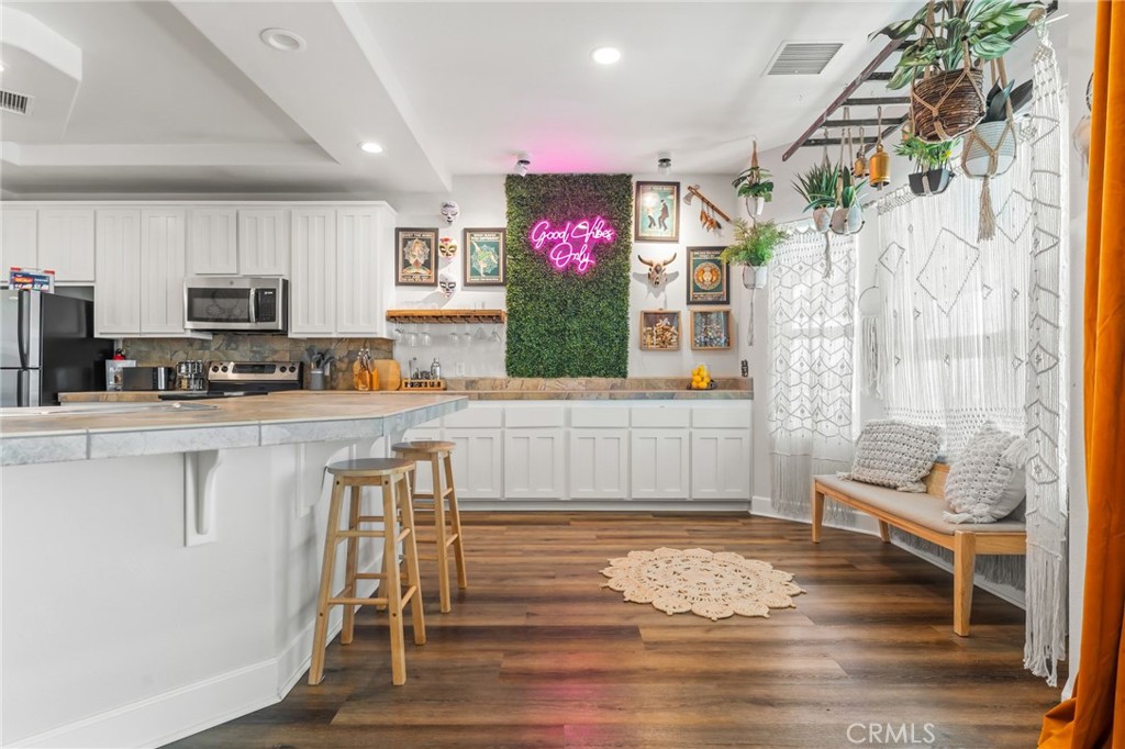 MLS #OC25229963 image #16