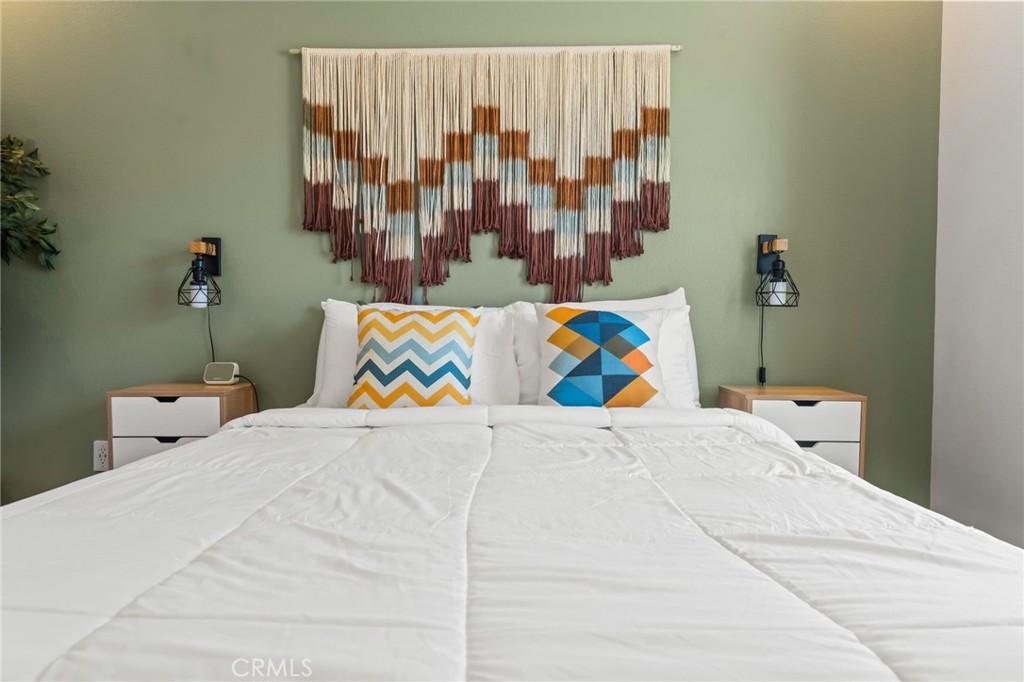 MLS #OC25229963 image #25