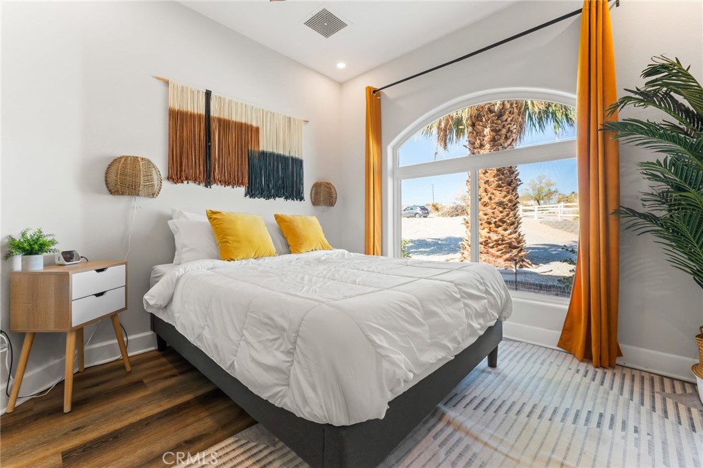 MLS #OC25229963 image #27