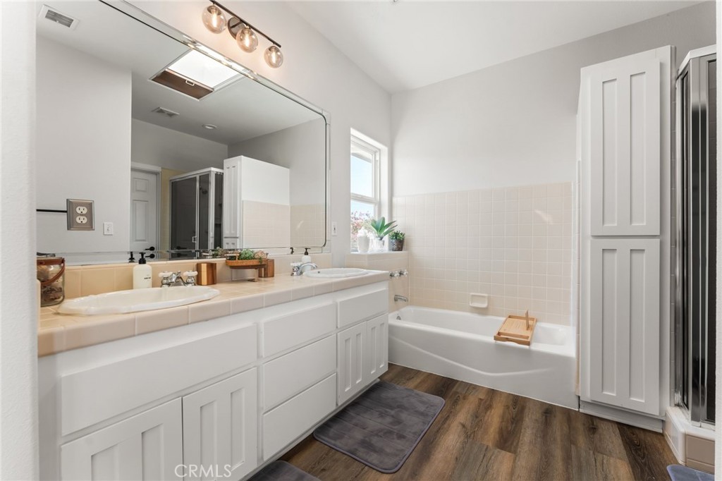 MLS #OC25229963 image #31