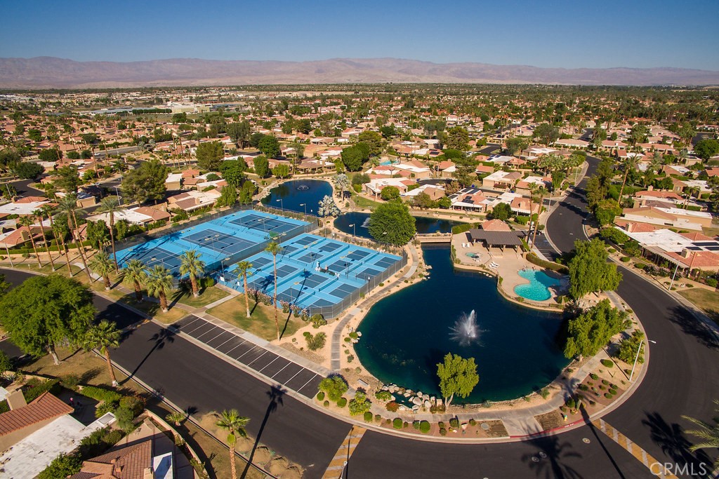 MLS #OC25233073 image #1