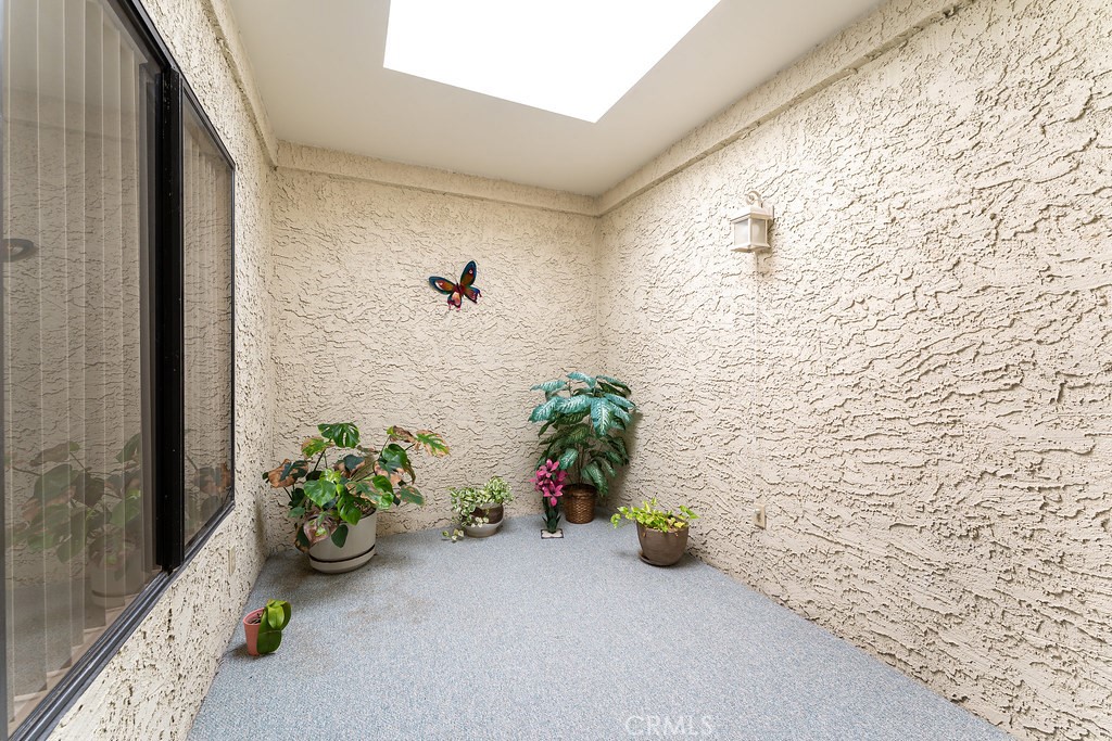 MLS #OC25233073 image #13