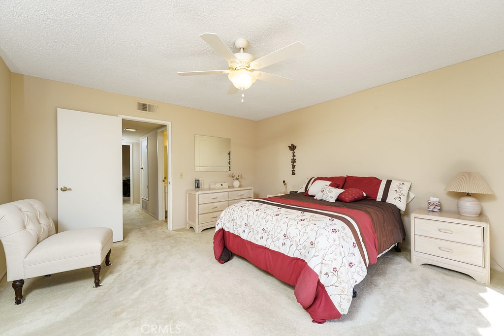 MLS #OC25233073 image #16