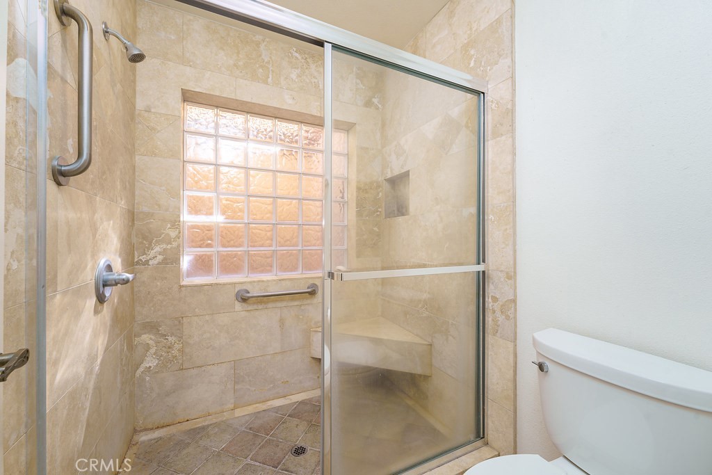 MLS #OC25233073 image #19