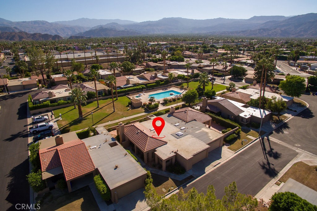 MLS #OC25233073 image #2