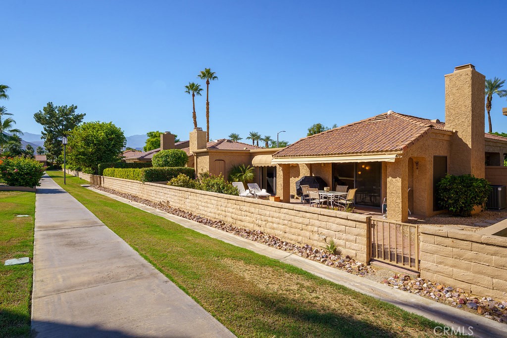 MLS #OC25233073 image #30