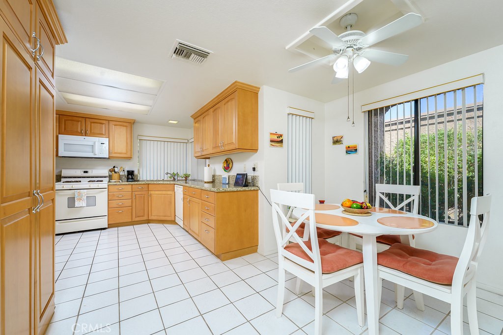 MLS #OC25233073 image #31