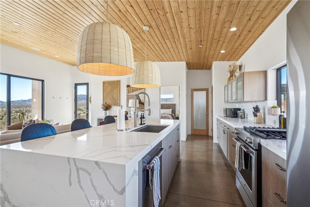 MLS #OC25234362 image #10