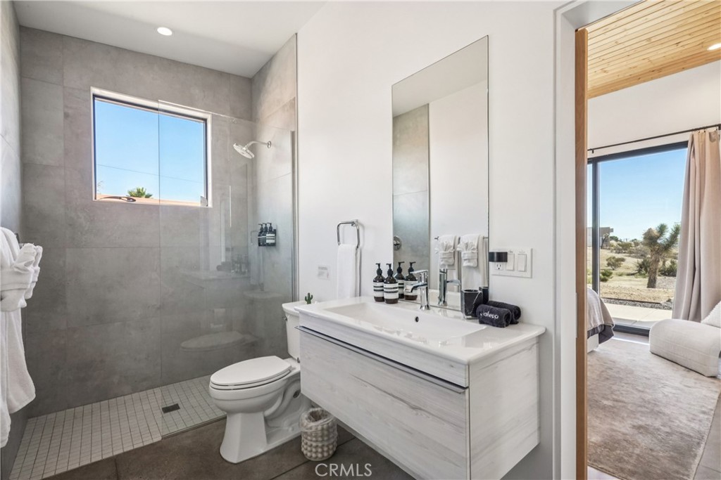 MLS #OC25234362 image #19