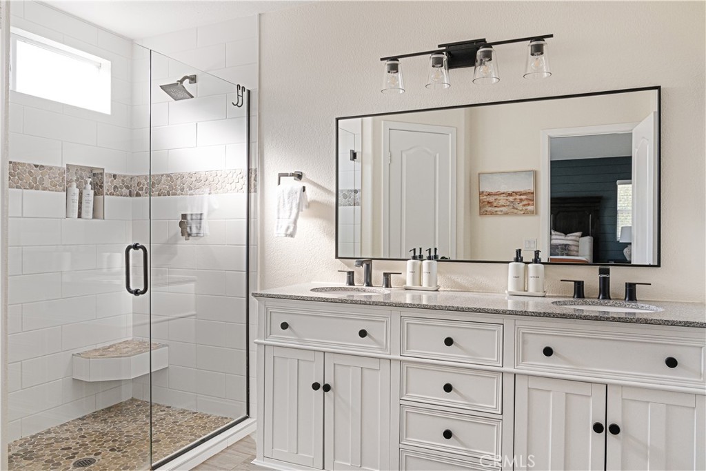 MLS #OC25234364 image #16