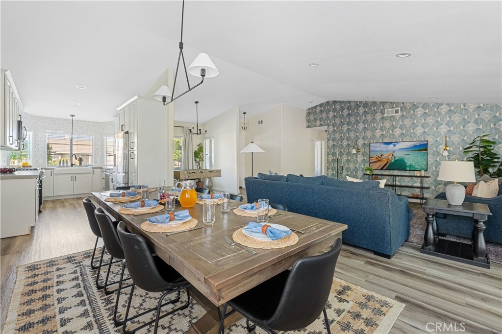 MLS #OC25234364 image #6