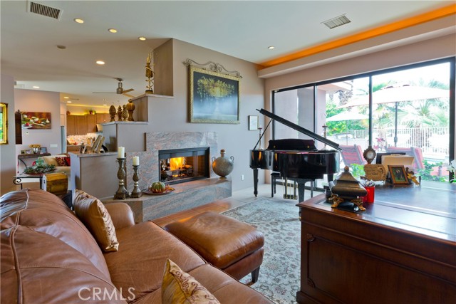 MLS #OC25236453 image #29