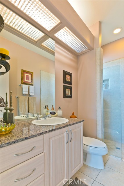 MLS #OC25236453 image #40