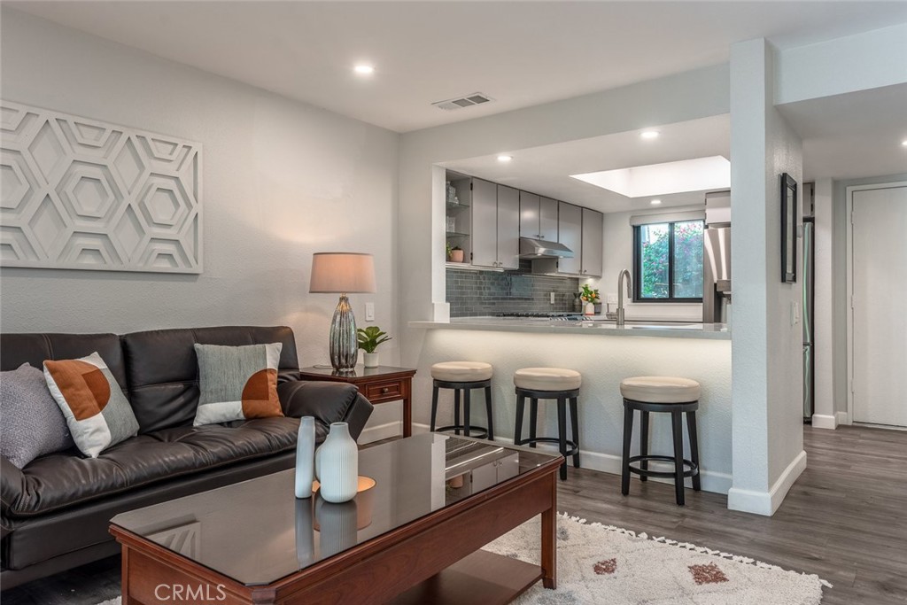 MLS #OC25239285 image #4