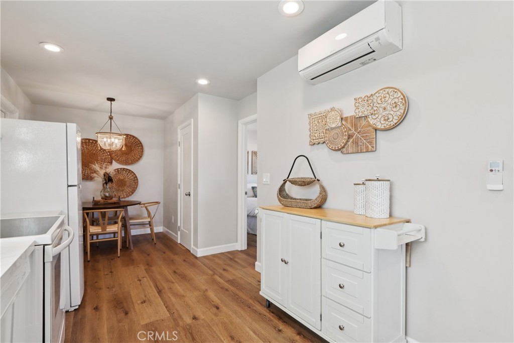 MLS #OC25240323 image #12