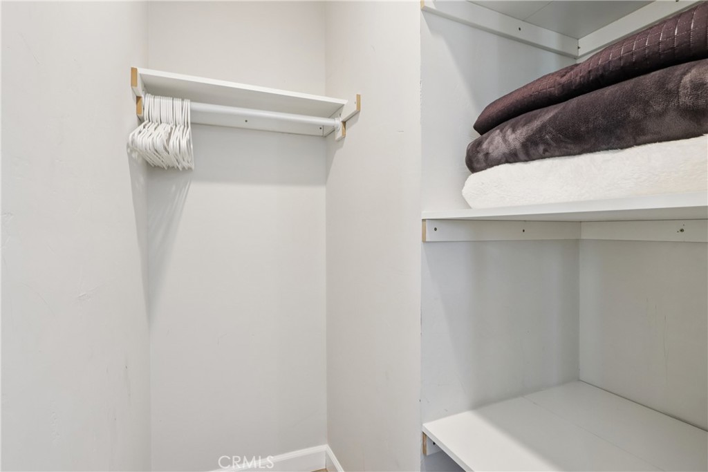 MLS #OC25240323 image #21