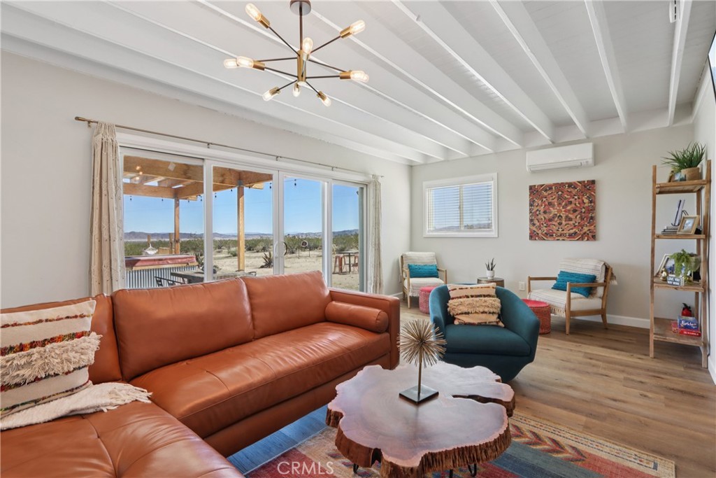 MLS #OC25240323 image #4