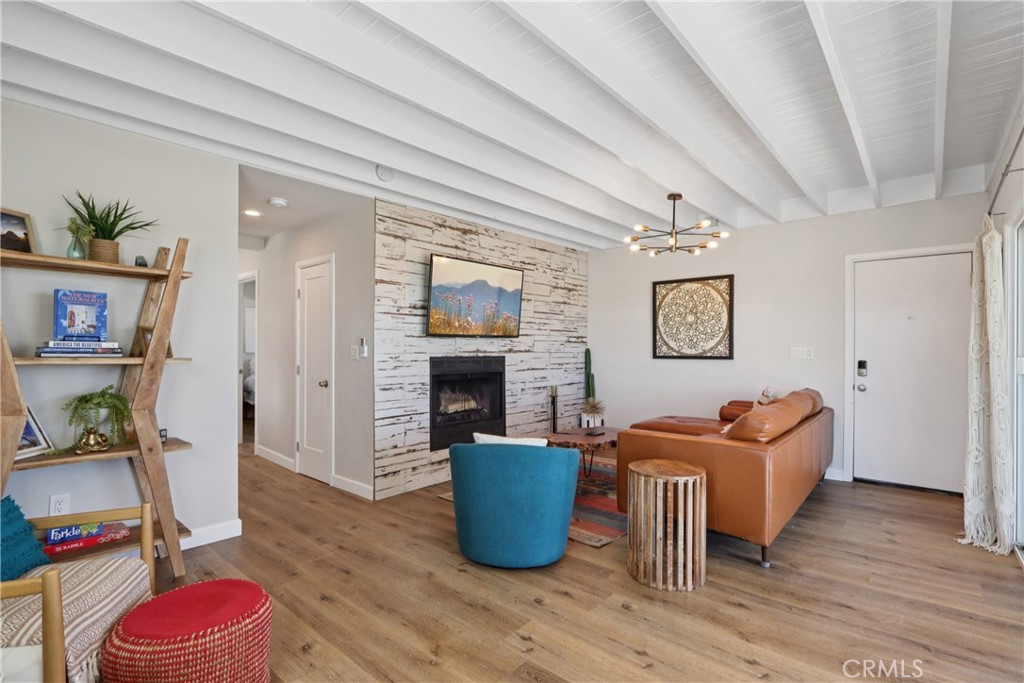 MLS #OC25240323 image #8